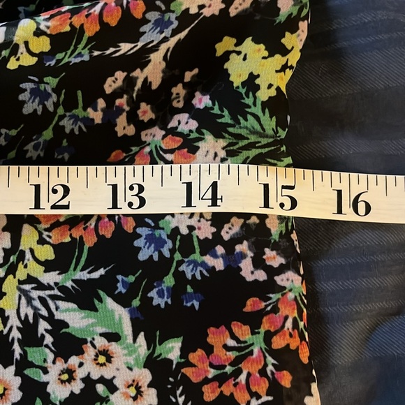 NWOT! Yumi Kim size small/petite floral spaghetti strap top. Laces in back - Picture 8 of 10